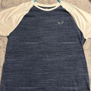 Hollister t-shirt